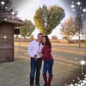 Meet your Posher, Analilia